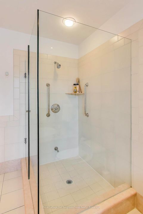 Photo 20 at 64 Kendal Avenue, Annex, Toronto