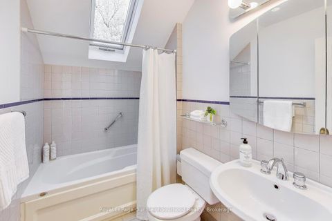 Photo 29 at 64 Kendal Avenue, Annex, Toronto