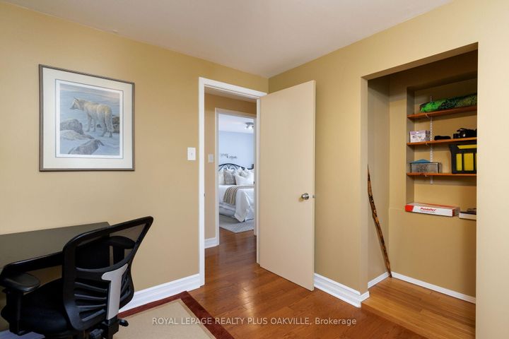 Photo 23 at 475 Sunset Drive, WO West, Oakville