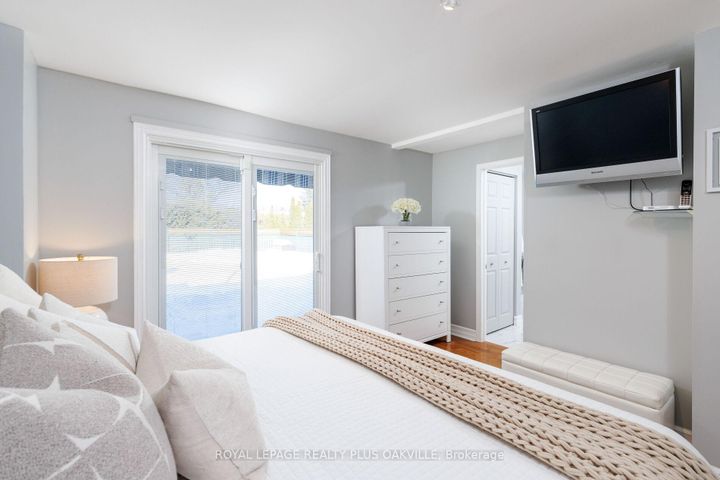 Photo 26 at 475 Sunset Drive, WO West, Oakville