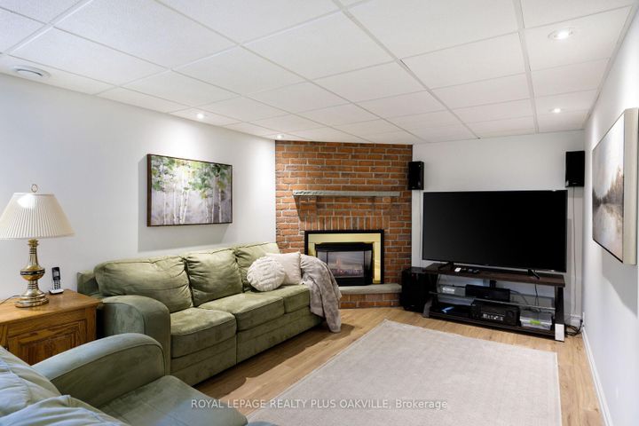 Photo 33 at 475 Sunset Drive, WO West, Oakville