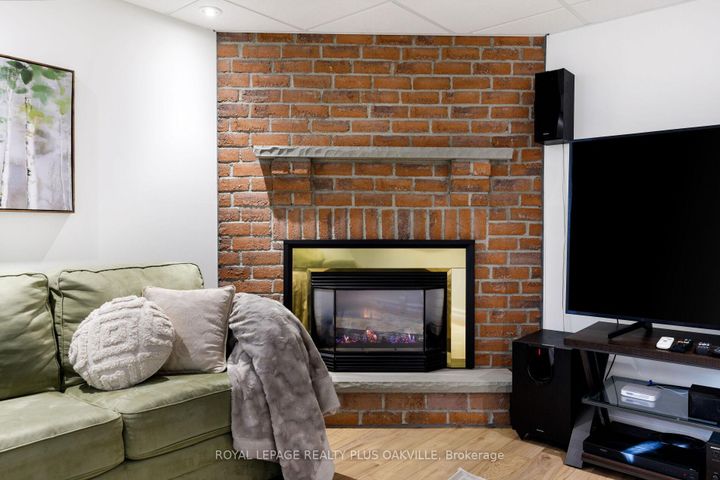 Photo 34 at 475 Sunset Drive, WO West, Oakville