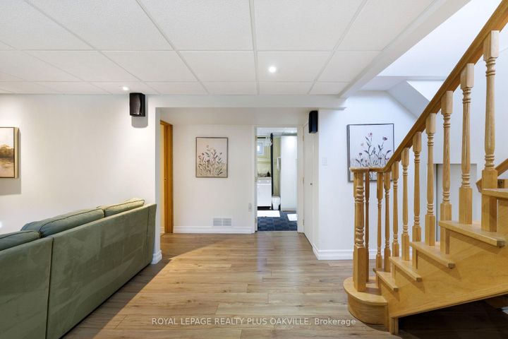 Photo 39 at 475 Sunset Drive, WO West, Oakville