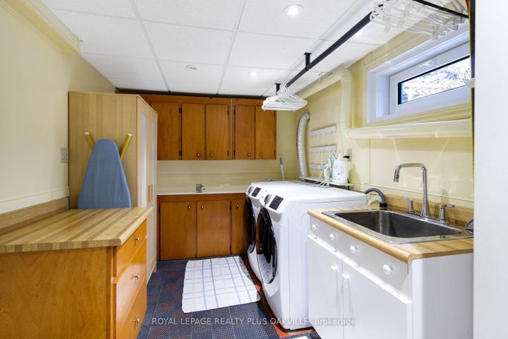 Photo 40 at 475 Sunset Drive, WO West, Oakville