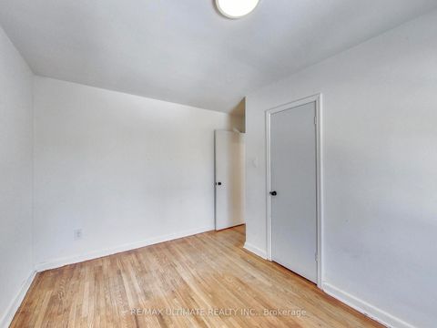 Photo 13 at 120 Edinborough Court, Smythe, Toronto