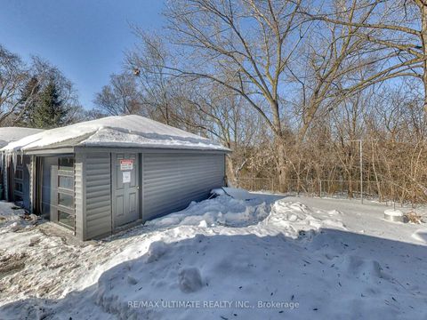 Photo 28 at 120 Edinborough Court, Smythe, Toronto