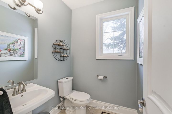 Photo 7 at 3428 Mistwell Crescent, BR Bronte, Oakville