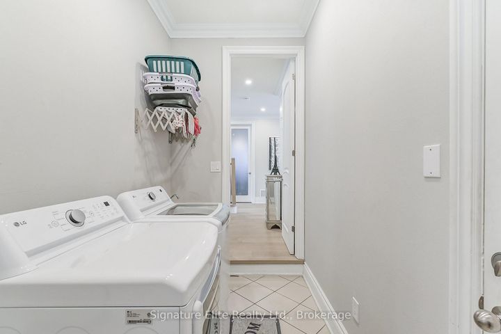 Photo 10 at 3428 Mistwell Crescent, BR Bronte, Oakville