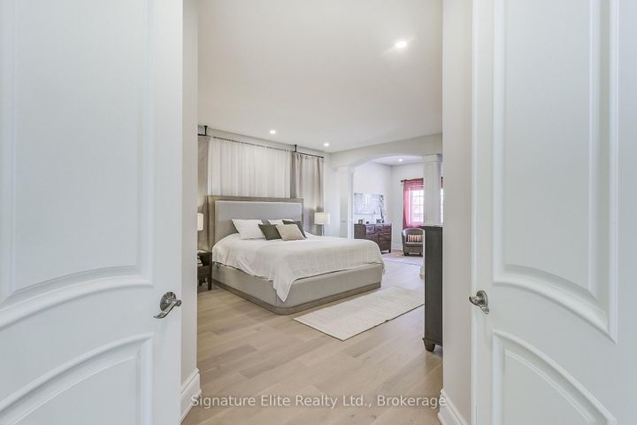 Photo 30 at 3428 Mistwell Crescent, BR Bronte, Oakville