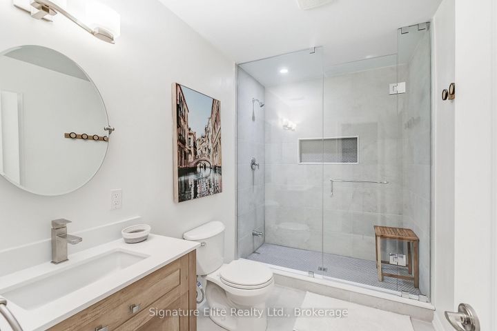 Photo 40 at 3428 Mistwell Crescent, BR Bronte, Oakville