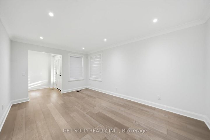 Photo 5 at 18 Mill Street S, Downtown Brampton, Brampton