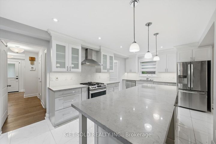 Photo 13 at 18 Mill Street S, Downtown Brampton, Brampton