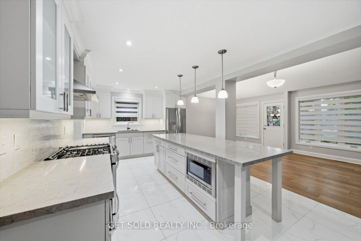 Photo 14 at 18 Mill Street S, Downtown Brampton, Brampton