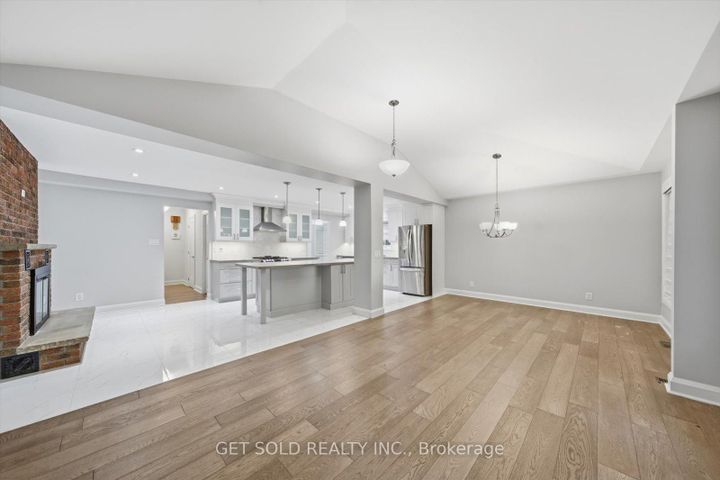 Photo 15 at 18 Mill Street S, Downtown Brampton, Brampton