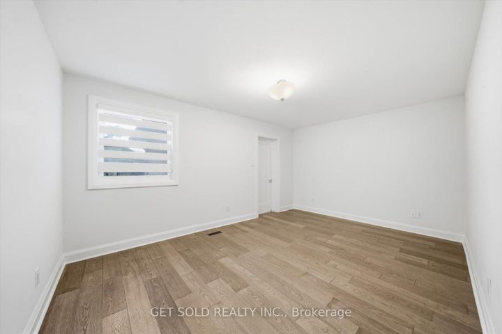 Photo 22 at 18 Mill Street S, Downtown Brampton, Brampton