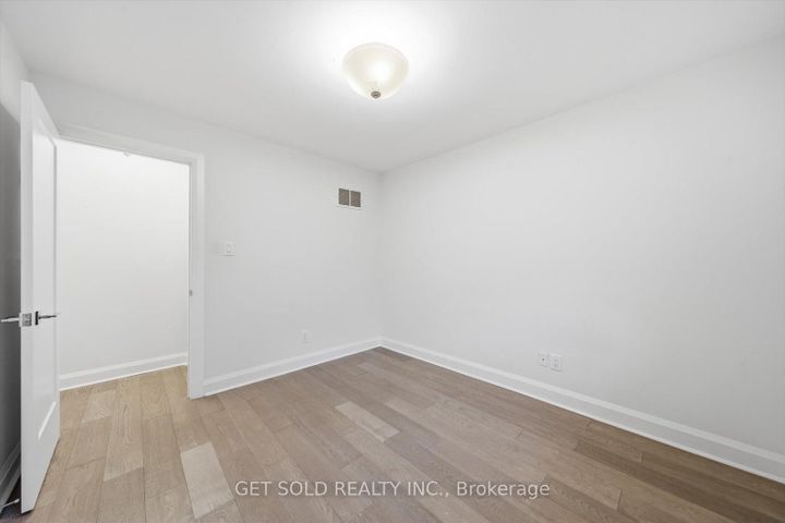 Photo 29 at 18 Mill Street S, Downtown Brampton, Brampton