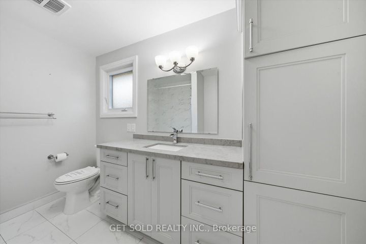 Photo 31 at 18 Mill Street S, Downtown Brampton, Brampton