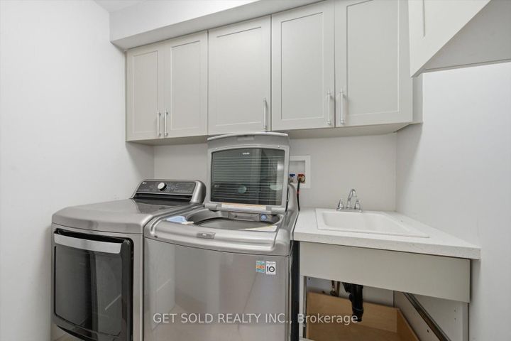 Photo 35 at 18 Mill Street S, Downtown Brampton, Brampton