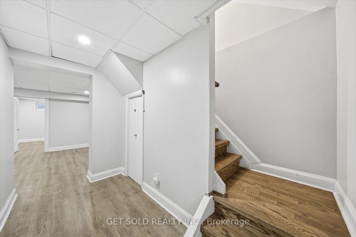 Photo 37 at 18 Mill Street S, Downtown Brampton, Brampton