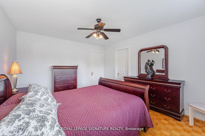 Photo 37 at 4097 Hickory Drive, Rathwood, Mississauga