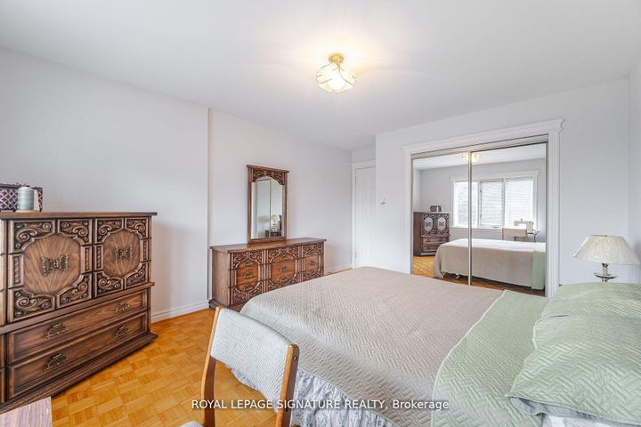 Photo 39 at 4097 Hickory Drive, Rathwood, Mississauga