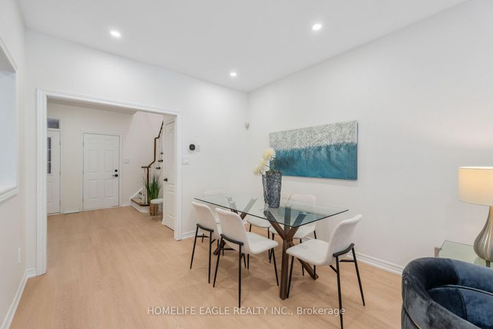 Photo 2 at 74 Cameo Drive, Rouge Woods, Richmond Hill