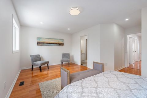 Photo 10 at 74 Cameo Drive, Rouge Woods, Richmond Hill