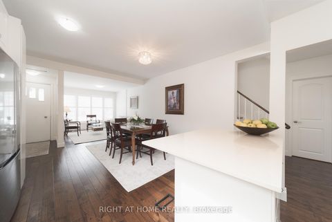 Photo 3 at 19 Niantic Crescent, Donalda, Toronto