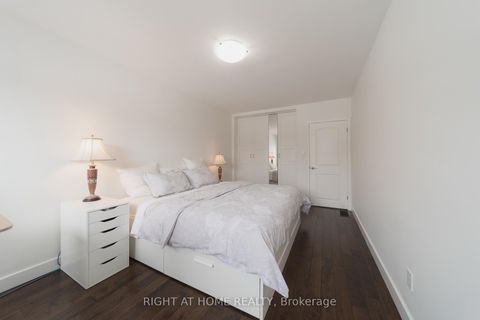 Photo 16 at 19 Niantic Crescent, Donalda, Toronto