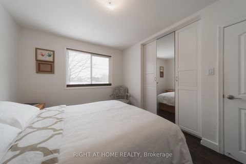Photo 17 at 19 Niantic Crescent, Donalda, Toronto