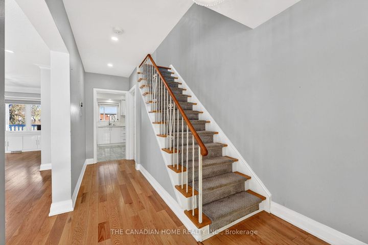 Photo 11 at 222 Elka Drive E, Crosby, Richmond Hill