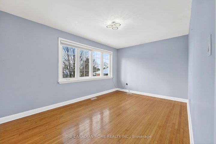 Photo 18 at 222 Elka Drive E, Crosby, Richmond Hill