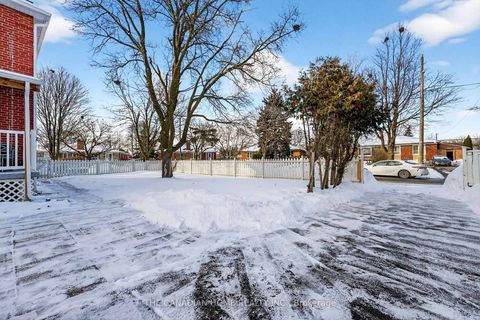 Photo 46 at 222 Elka Drive E, Crosby, Richmond Hill