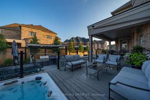 Photo 5 at 43 Sir Henry Court, King City, King