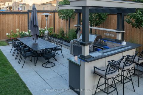 Photo 8 at 43 Sir Henry Court, King City, King