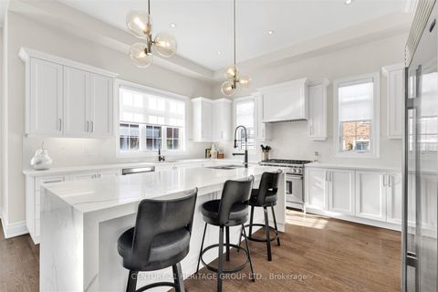 Photo 23 at 43 Sir Henry Court, King City, King