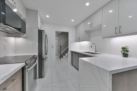 Photo 10 at 39 Devondale Street, Courtice, Clarington