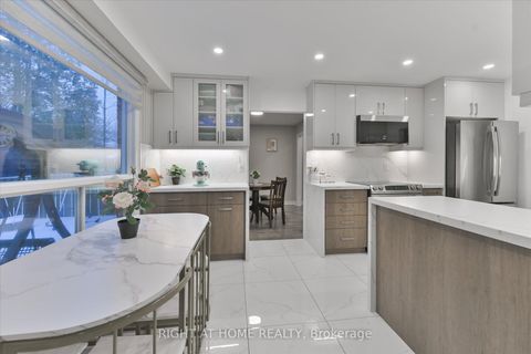 Photo 13 at 39 Devondale Street, Courtice, Clarington