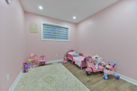 Photo 24 at 39 Devondale Street, Courtice, Clarington