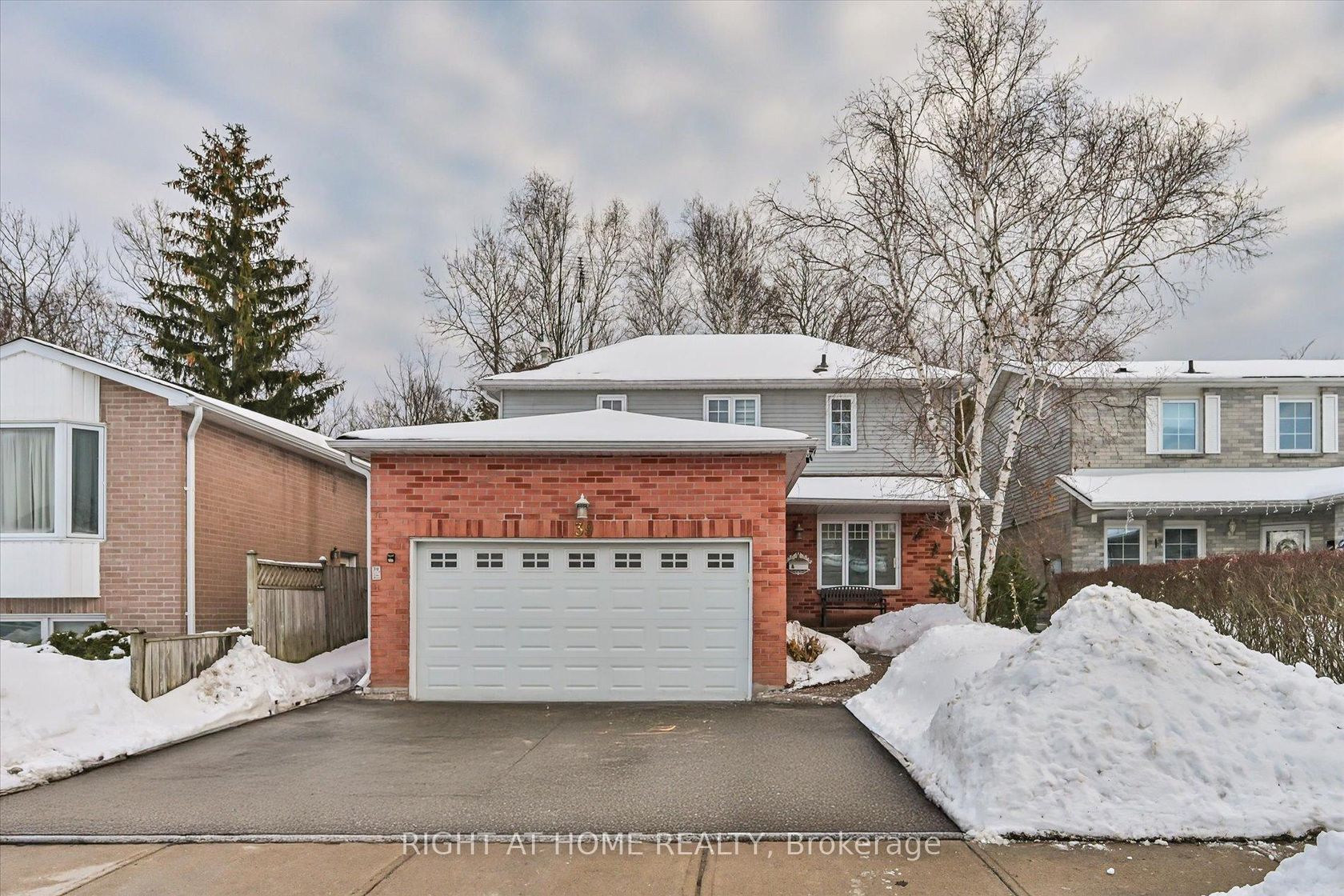39 Devondale Street, Courtice, Clarington 