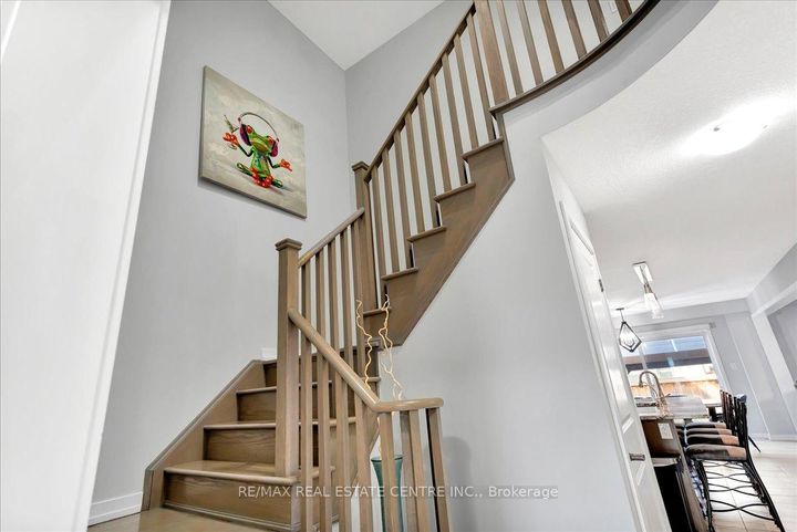 Photo 19 at 30 Scarletwood Street, Stoney Creek Mountain, Hamilton