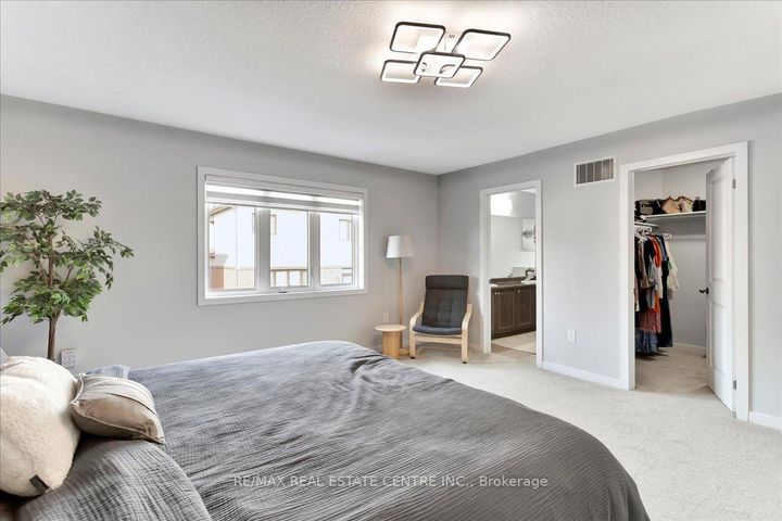 Photo 22 at 30 Scarletwood Street, Stoney Creek Mountain, Hamilton