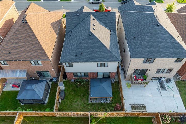 Photo 36 at 30 Scarletwood Street, Stoney Creek Mountain, Hamilton