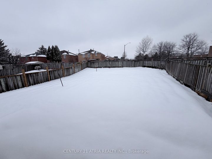 Photo 4 at 79 Maitland Drive, Milliken Mills West, Markham