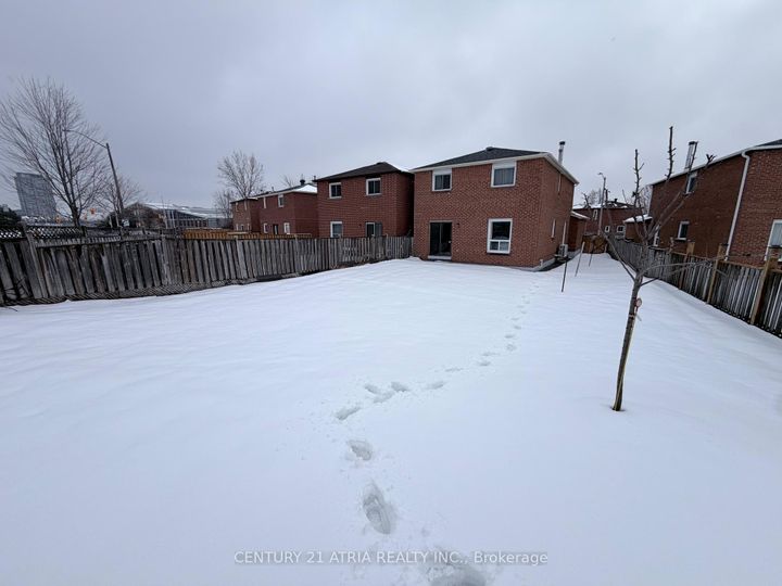 Photo 5 at 79 Maitland Drive, Milliken Mills West, Markham