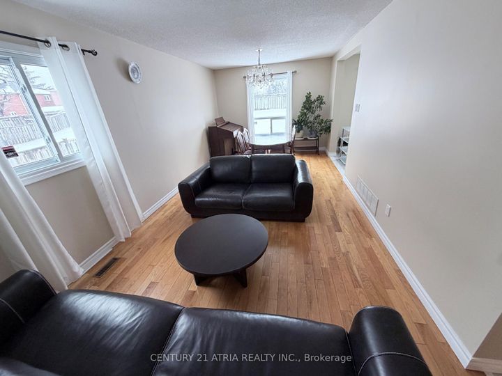 Photo 16 at 79 Maitland Drive, Milliken Mills West, Markham