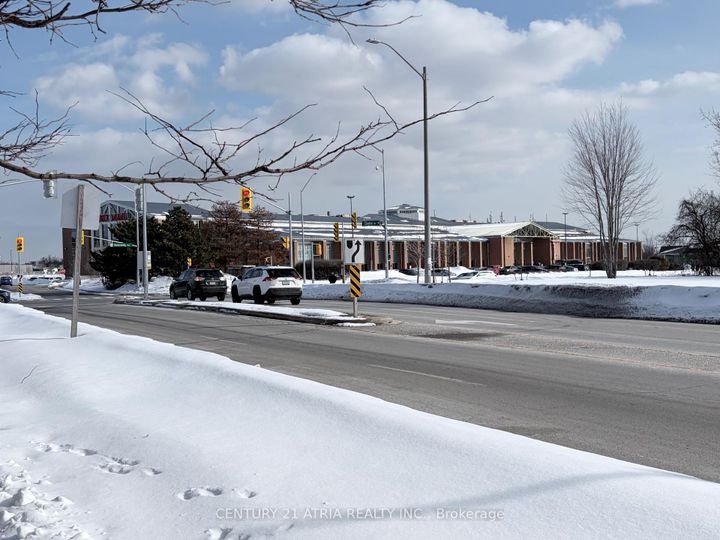 Photo 34 at 79 Maitland Drive, Milliken Mills West, Markham