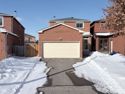 Photo 3 at 79 Maitland Drive, Milliken Mills West, Markham