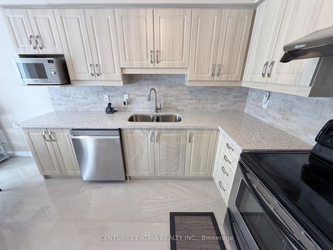 Photo 10 at 79 Maitland Drive, Milliken Mills West, Markham