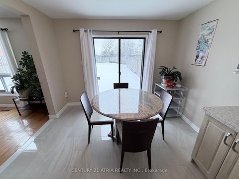 Photo 12 at 79 Maitland Drive, Milliken Mills West, Markham